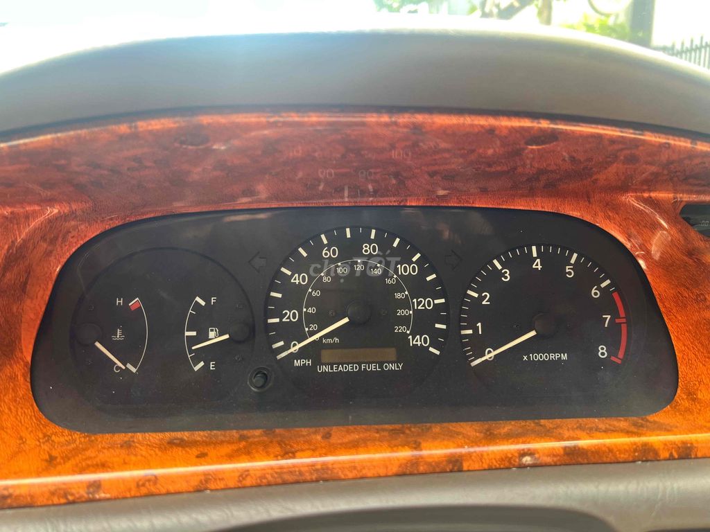 Toyota Camry - ảnh 5
