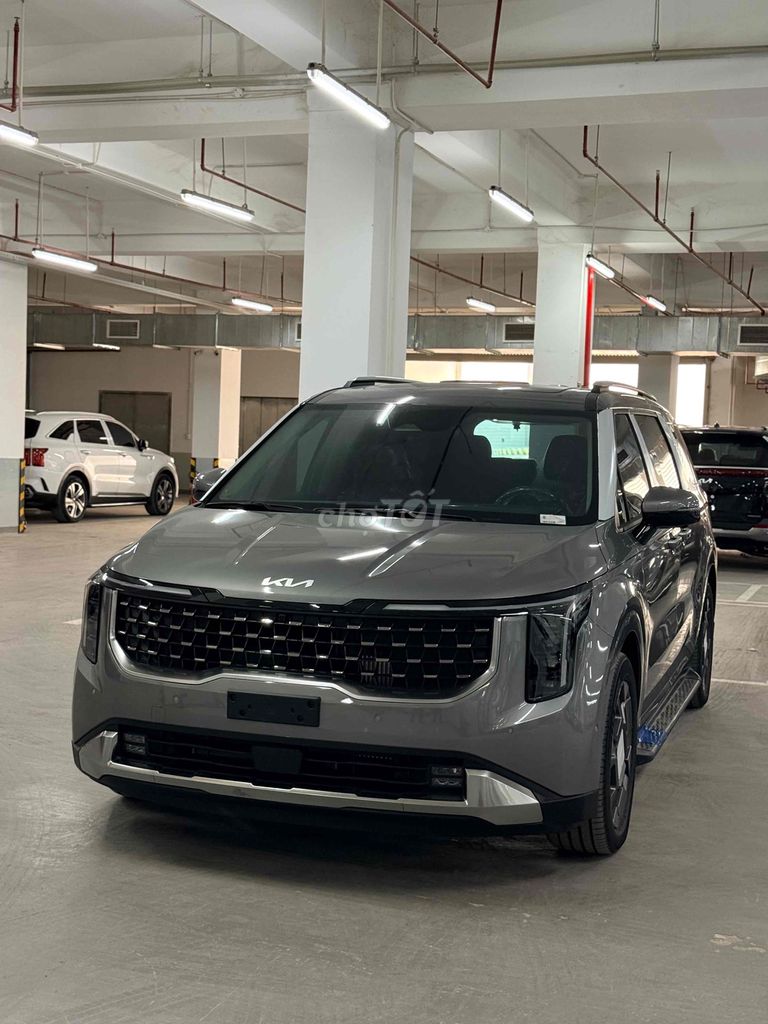 Kia Carnival - ảnh 4
