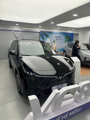 VinFast VF8 2026 - ảnh 1