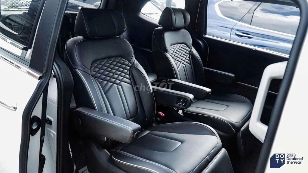 Hyundai Custin 2024 - ảnh 1