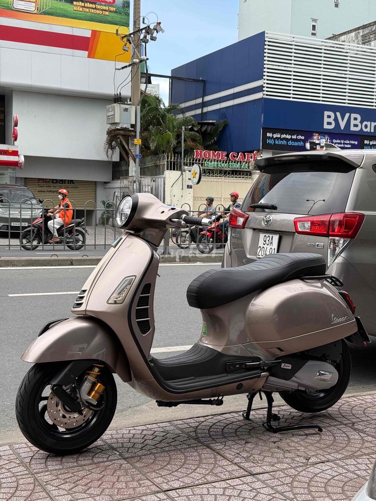 Piaggio Vespa 2022 - ảnh 1