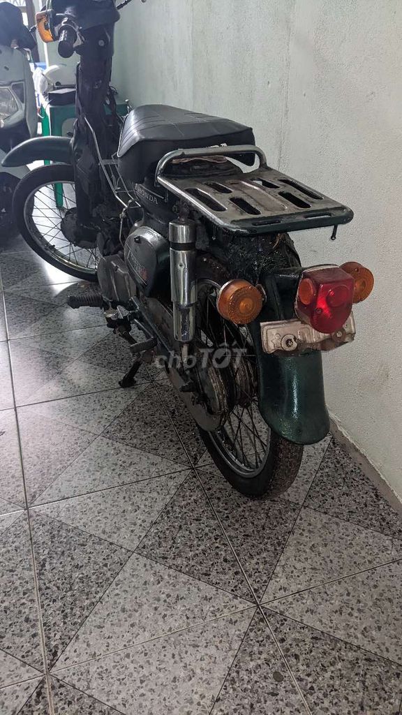 Honda Super 1980 - ảnh 1
