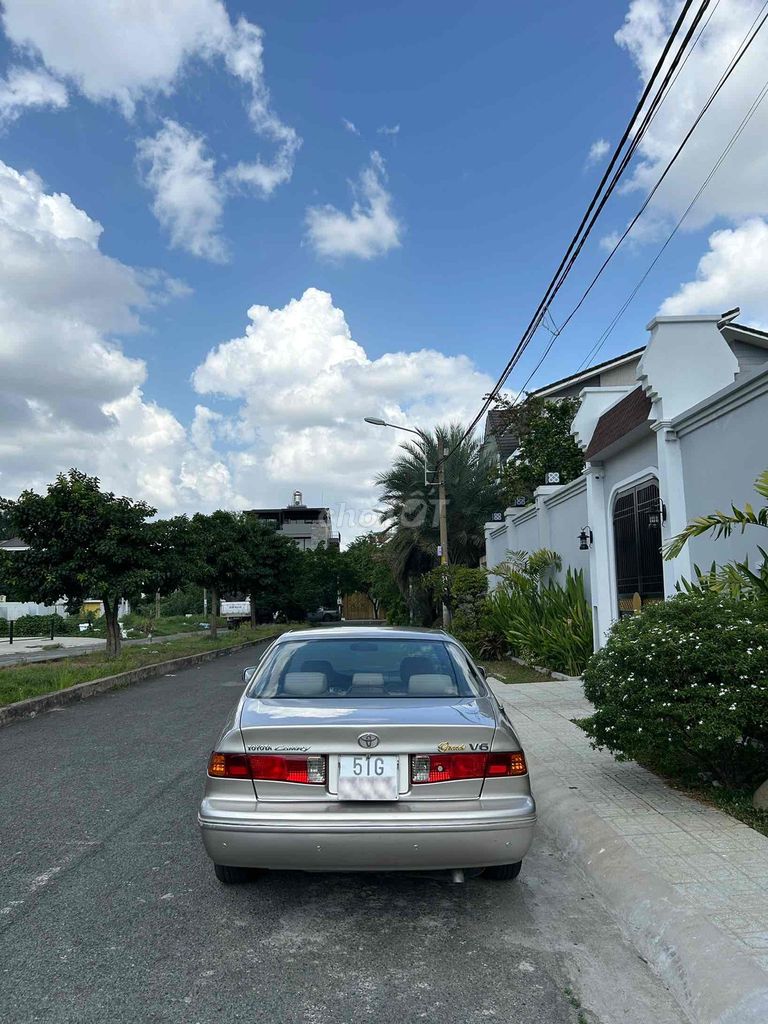 Toyota Camry 2002 - ảnh 5