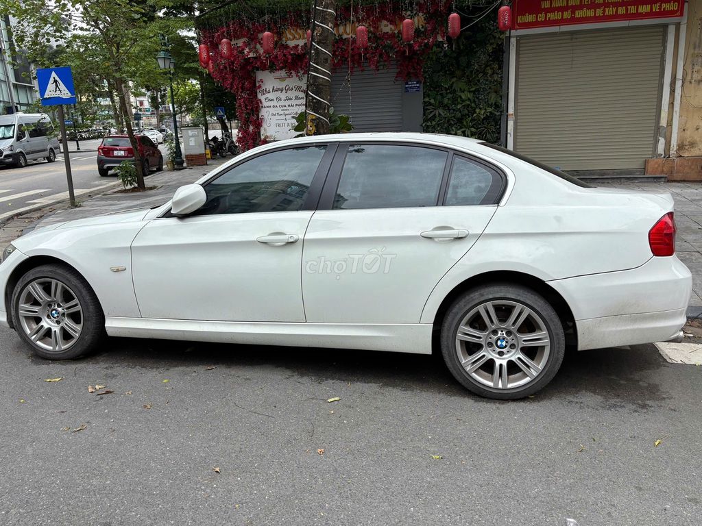 BMW 2010 - ảnh 2