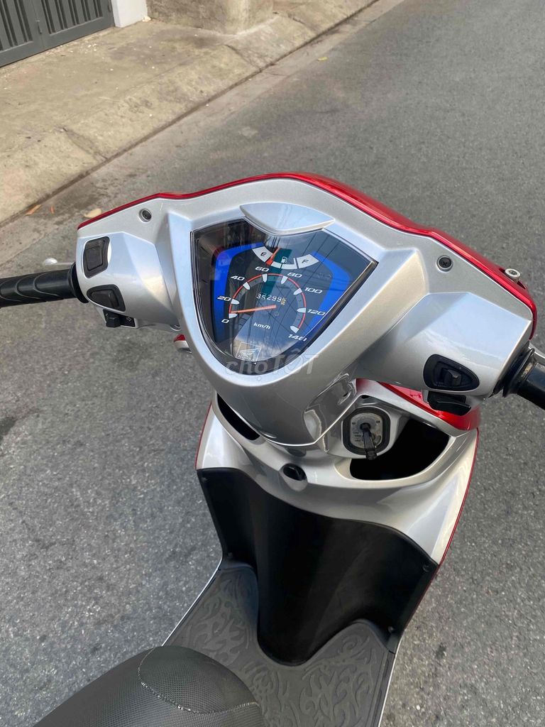 Honda Vision 2012 - ảnh 3