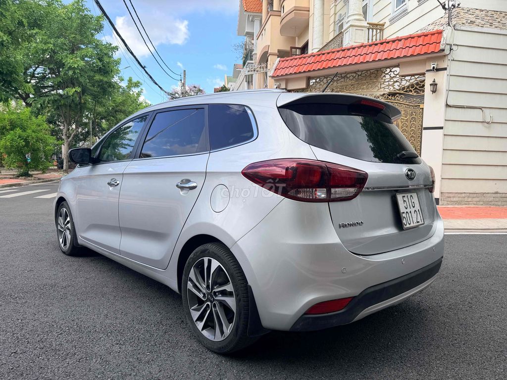 Kia Rondo 2017 - ảnh 5