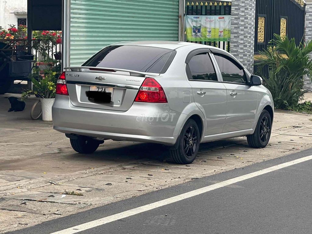 Chevrolet Aveo 2017 - ảnh 3