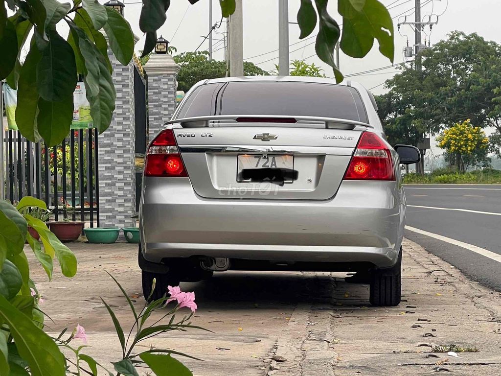 Chevrolet Aveo 2017 - ảnh 4