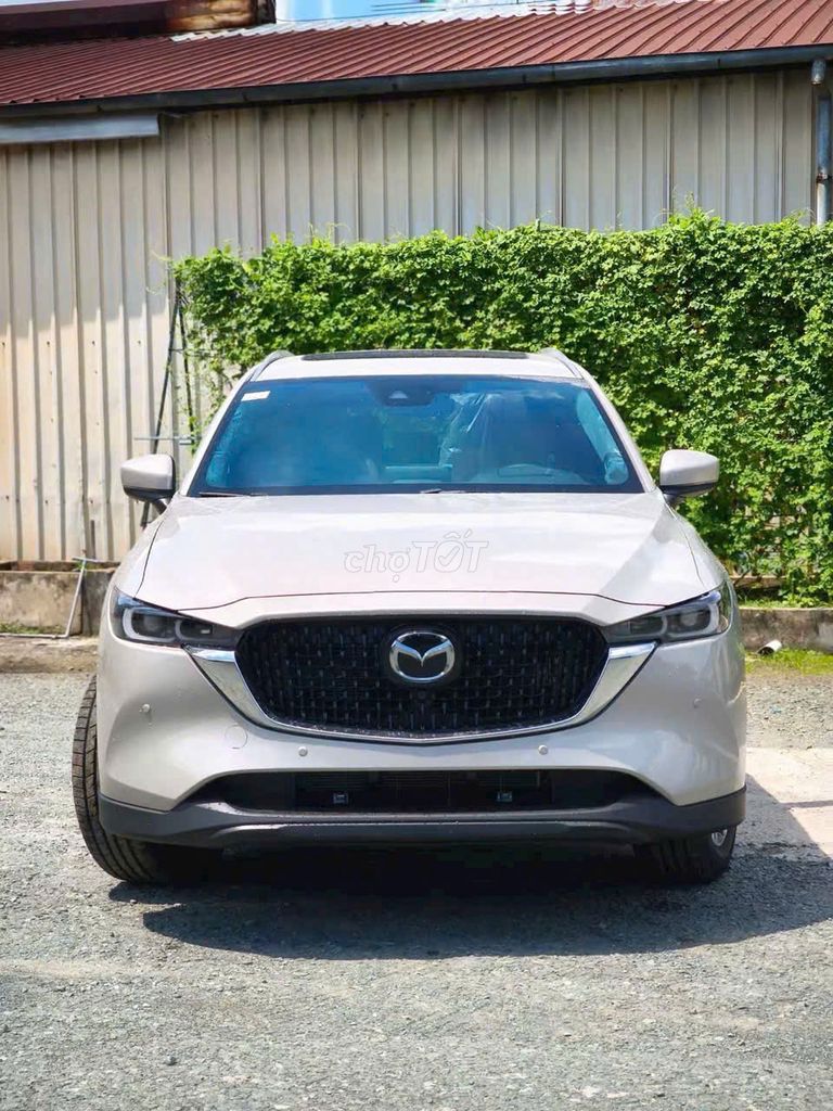 Mazda 2025 - ảnh 1