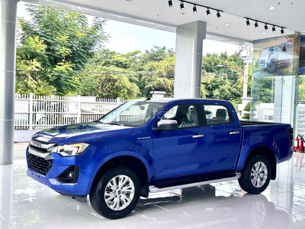 Isuzu Dmax 2025 - ảnh 1