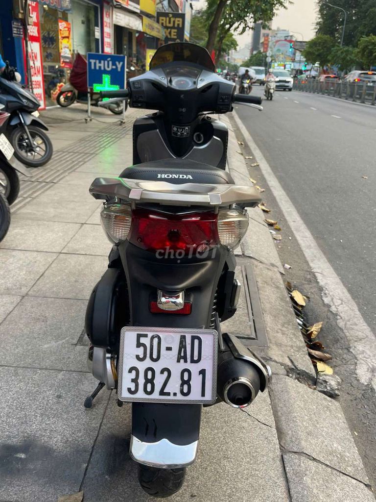 Honda SH 2010 - ảnh 5