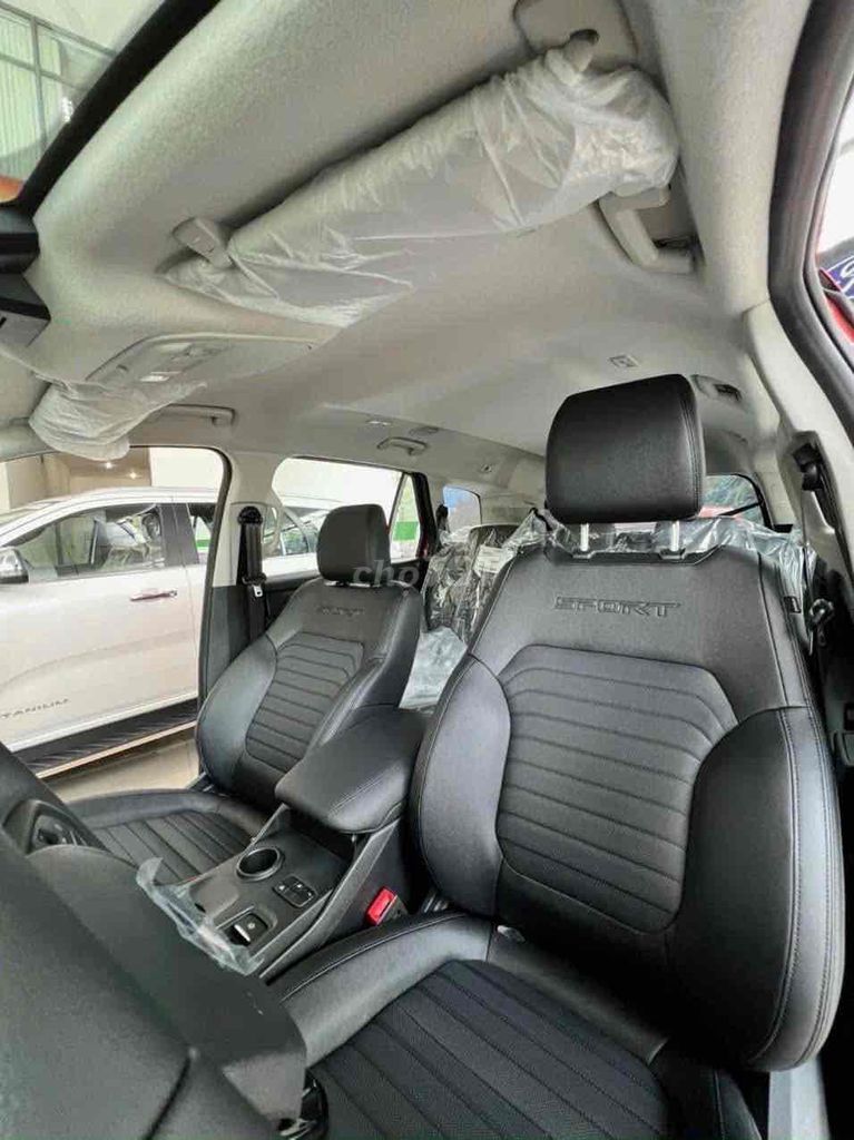 Ford Everest 2026 - ảnh 4