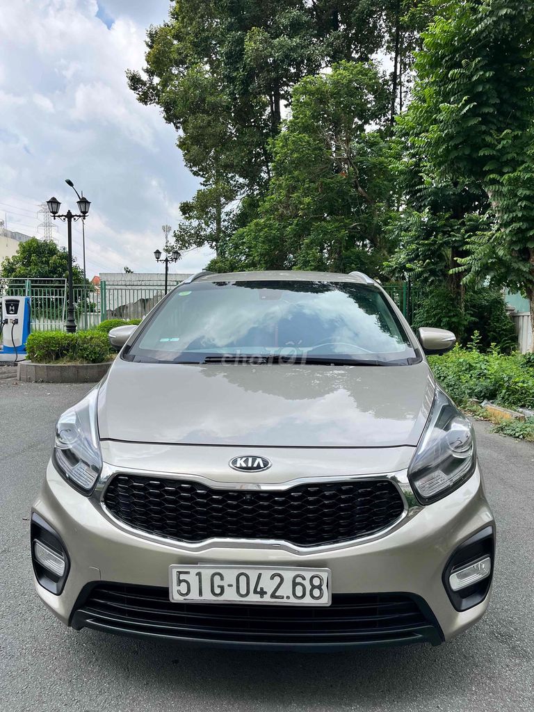Kia Rondo - ảnh 1