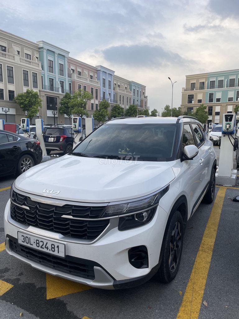 Kia Seltos 2023 - ảnh 2