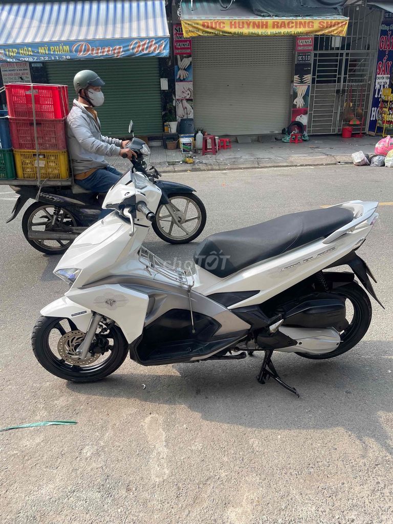 Honda Air Blade 2016 - ảnh 2