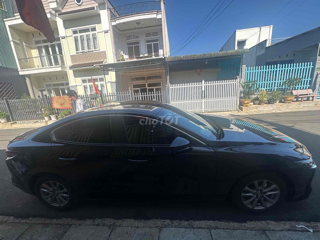 Mazda 3 - ảnh 4