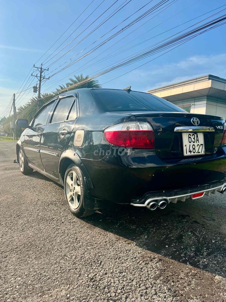 Toyota 2006 - ảnh 3