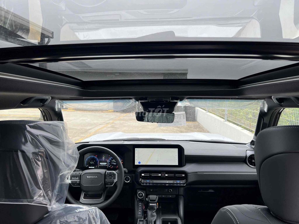 Toyota Land Cruiser Prado - ảnh 5