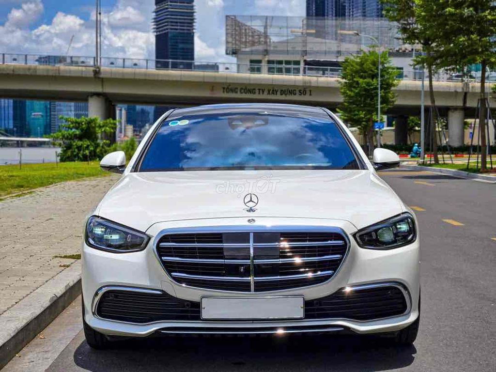 Mercedes-Benz 2023 - ảnh 1