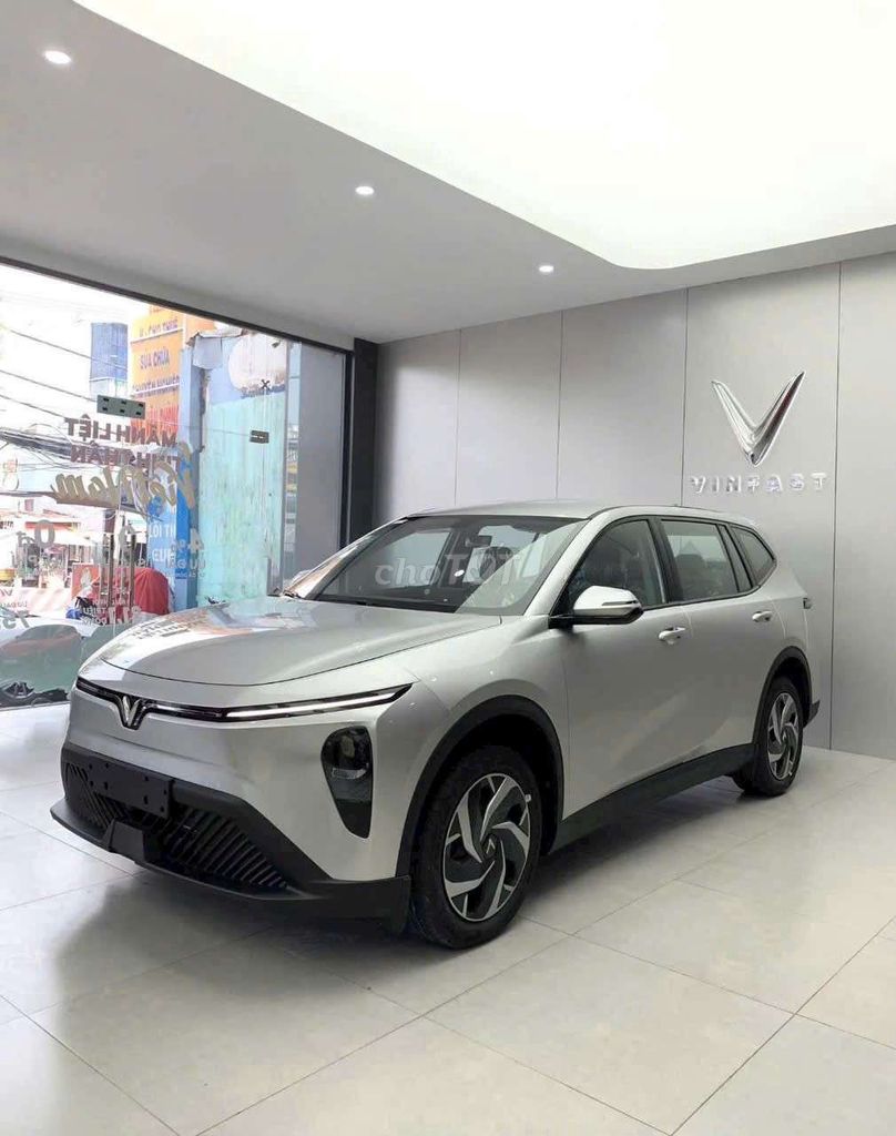 VinFast Limo Green - ảnh 2