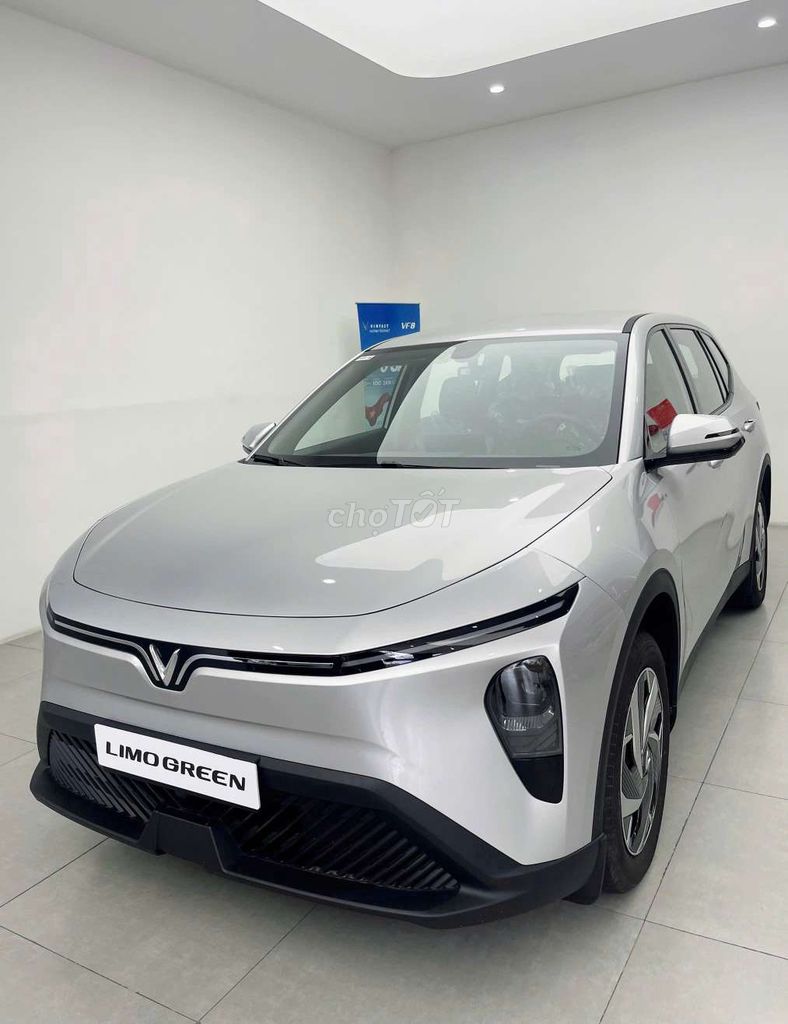 VinFast Limo Green - ảnh 3