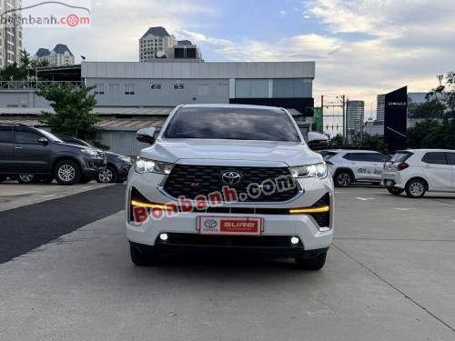 Toyota Innova Cross HEV 2.0 CVT 2023 - ảnh 2