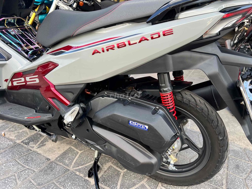 Ab 2025 - ảnh 2