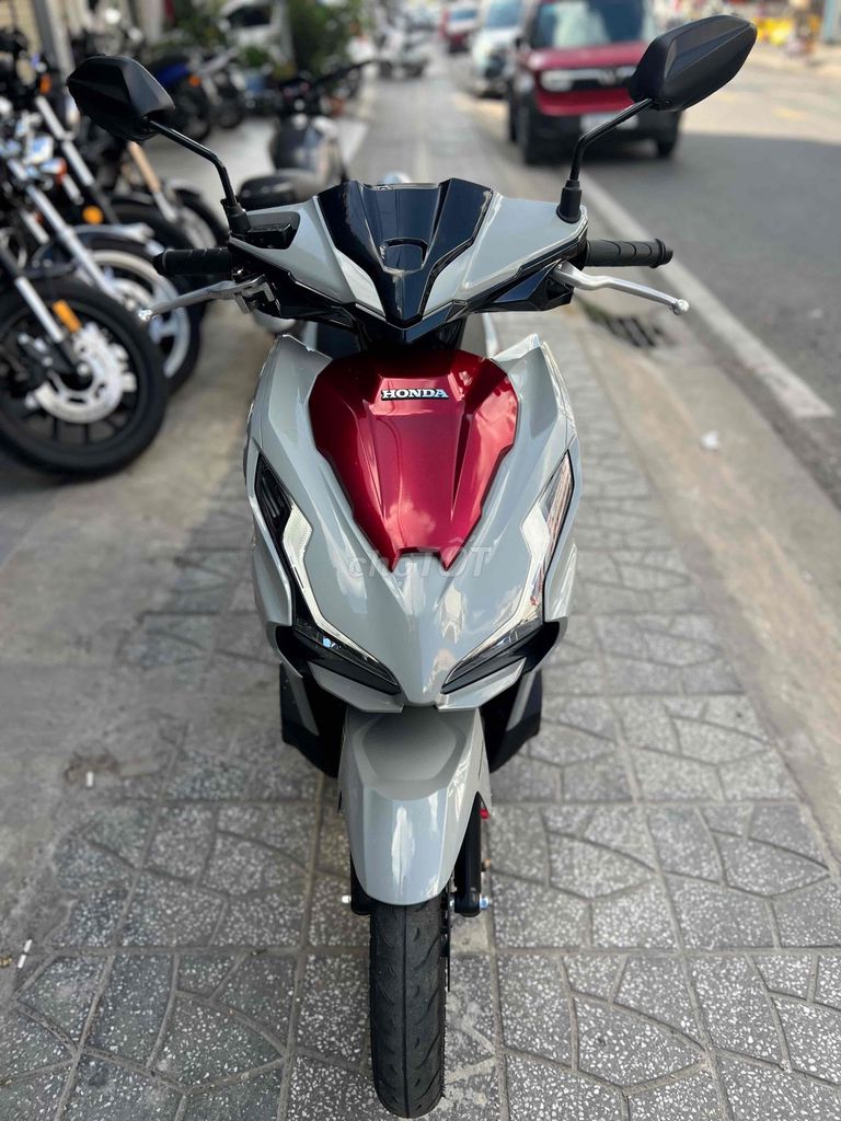 Ab 2025 - ảnh 3
