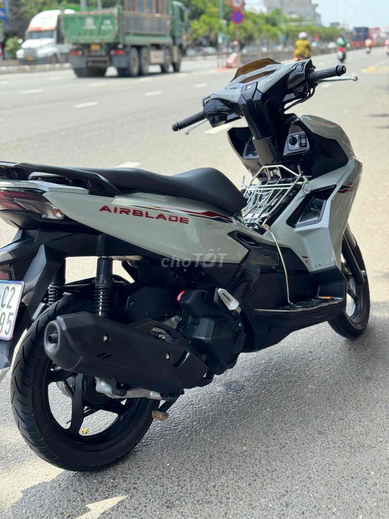 Honda Air Blade 2023 - ảnh 3