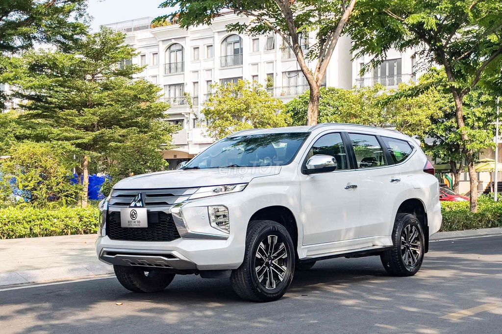 Mitsubishi Pajero Sport 2021 - ảnh 1