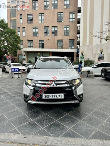Mitsubishi Outlander 2.0 CVT 2019 - ảnh 1