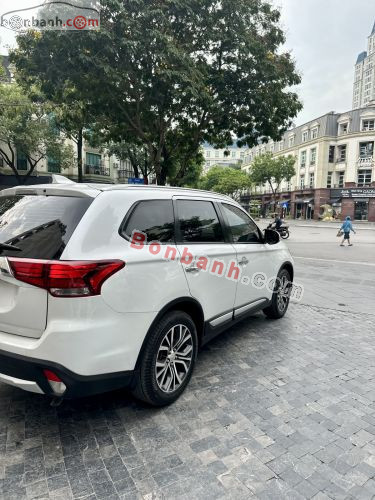 Mitsubishi Outlander 2.0 CVT 2019 - ảnh 4