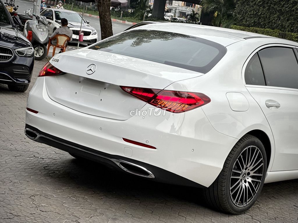 Mercedes-Benz - ảnh 4