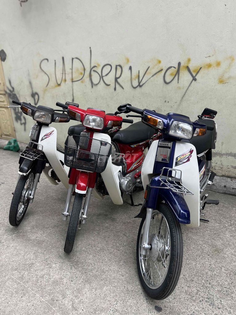 Honda Dream 1999 - ảnh 1