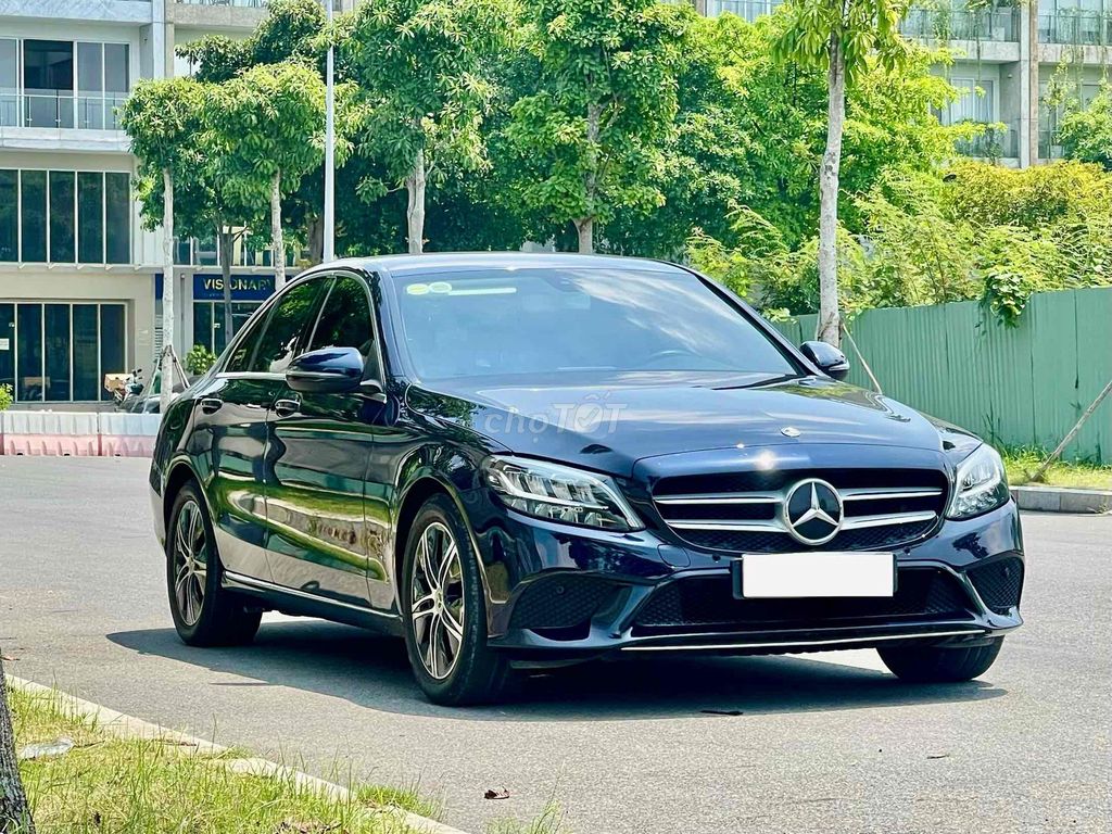 Mercedes-Benz 2020 - ảnh 1