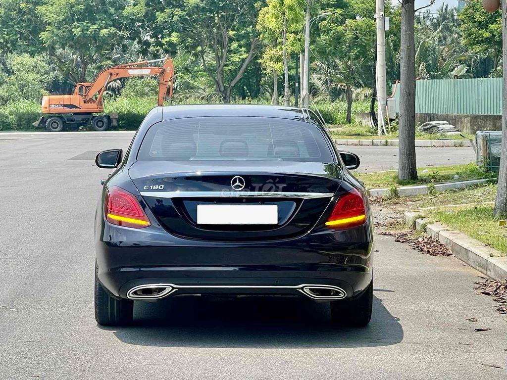 Mercedes-Benz 2020 - ảnh 5