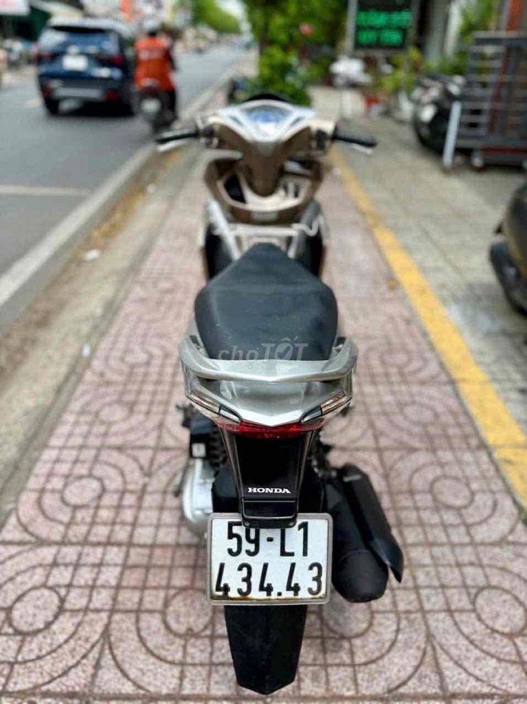 Airblade 2011 - ảnh 1