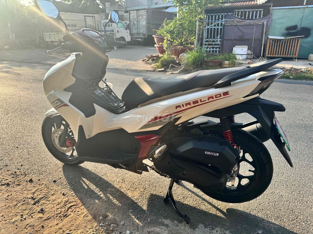 Honda Air Blade 2025 - ảnh 4