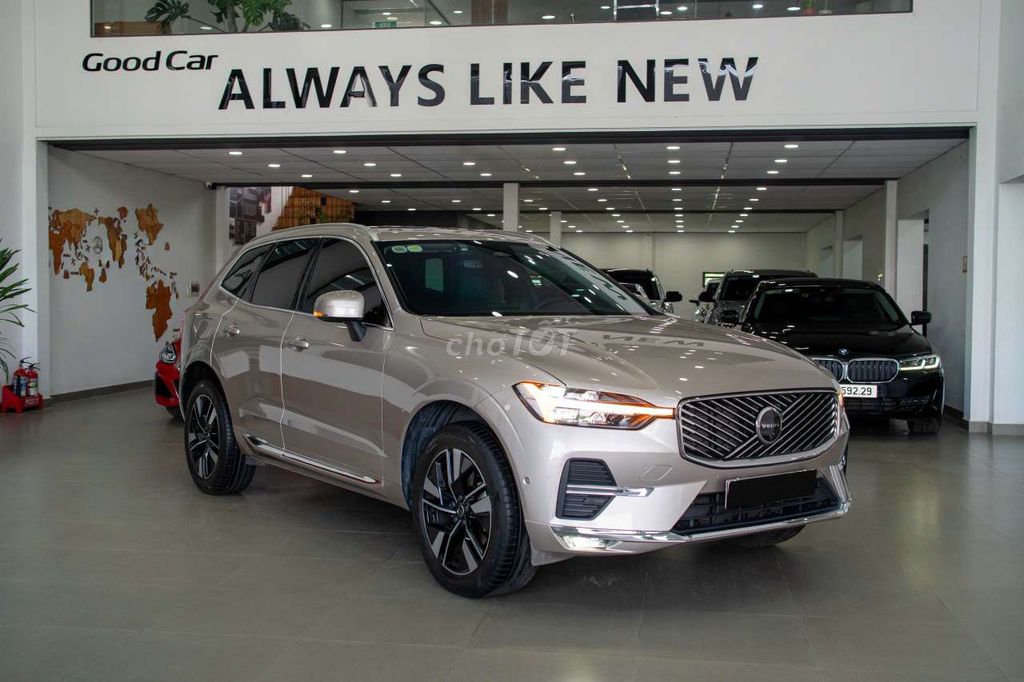 Volvo XC60 2025 - ảnh 2