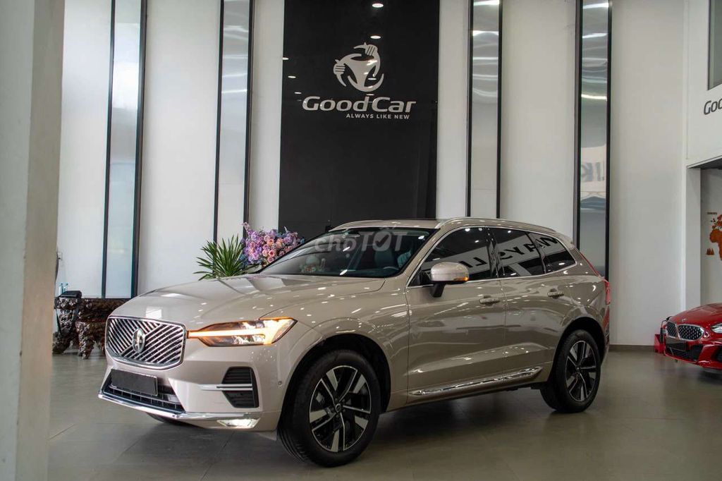 Volvo XC60 2025 - ảnh 3