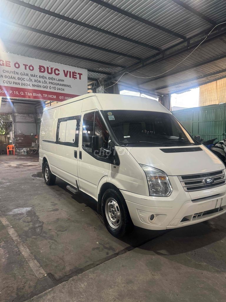 Ford Transit - ảnh 1
