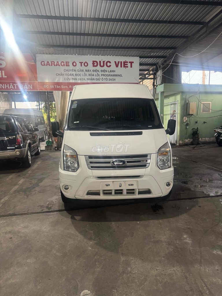 Ford Transit - ảnh 2