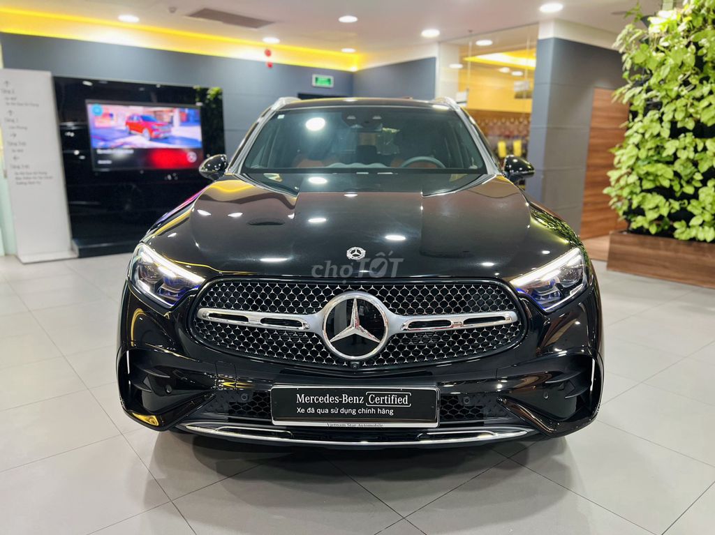 Mercedes-Benz 2025 - ảnh 1