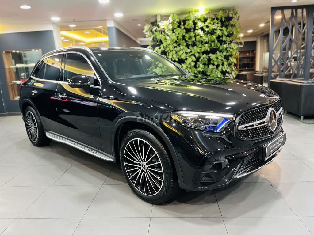 Mercedes-Benz 2025 - ảnh 3