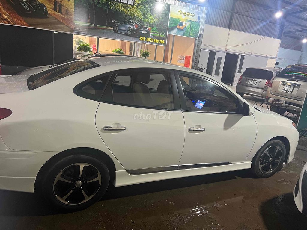 Hyundai Avante 2012 - ảnh 5