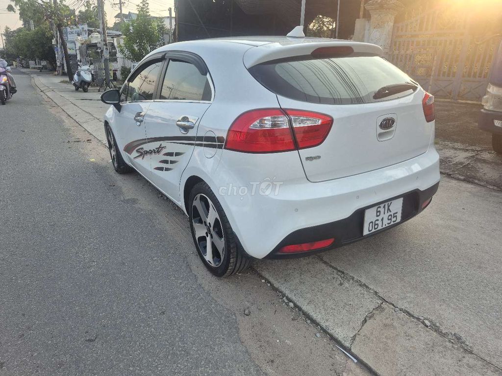 Kia Rio 2012 - ảnh 3