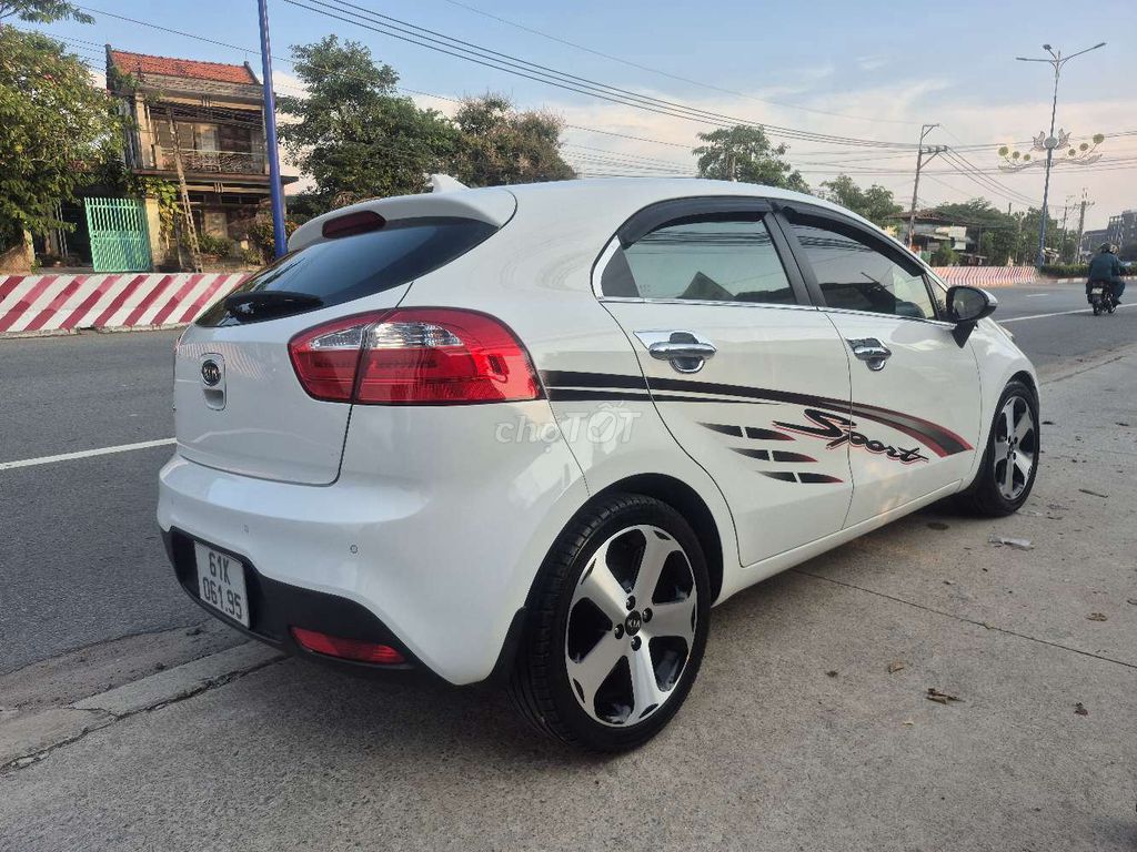 Kia Rio 2012 - ảnh 4