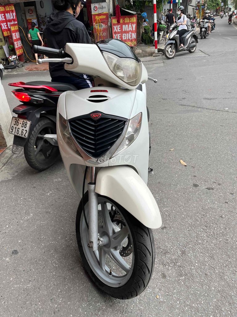 Honda SH 2005 - ảnh 1