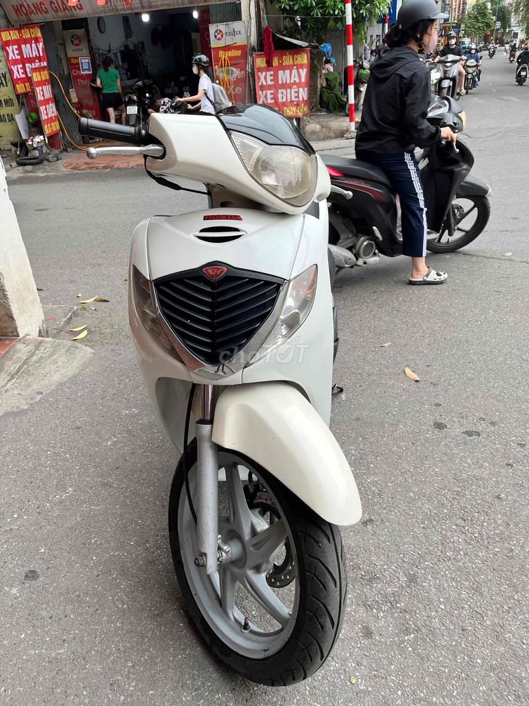 Honda SH 2005 - ảnh 2