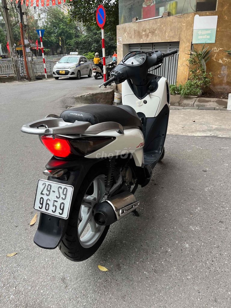Honda SH 2005 - ảnh 3